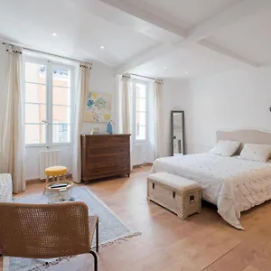 Appartement Nid D En Plein Coeur Des Clochets, Le Beausset